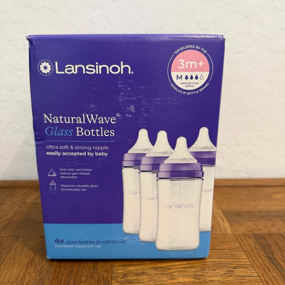 Lansinoh NaturalWave Glass Baby Bottles, 8 oz, 4 Count, Medium Flow New
